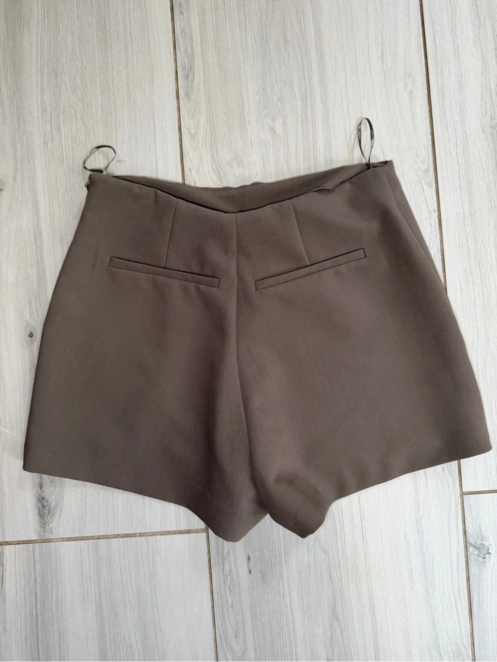 Zara - Taupe Skort